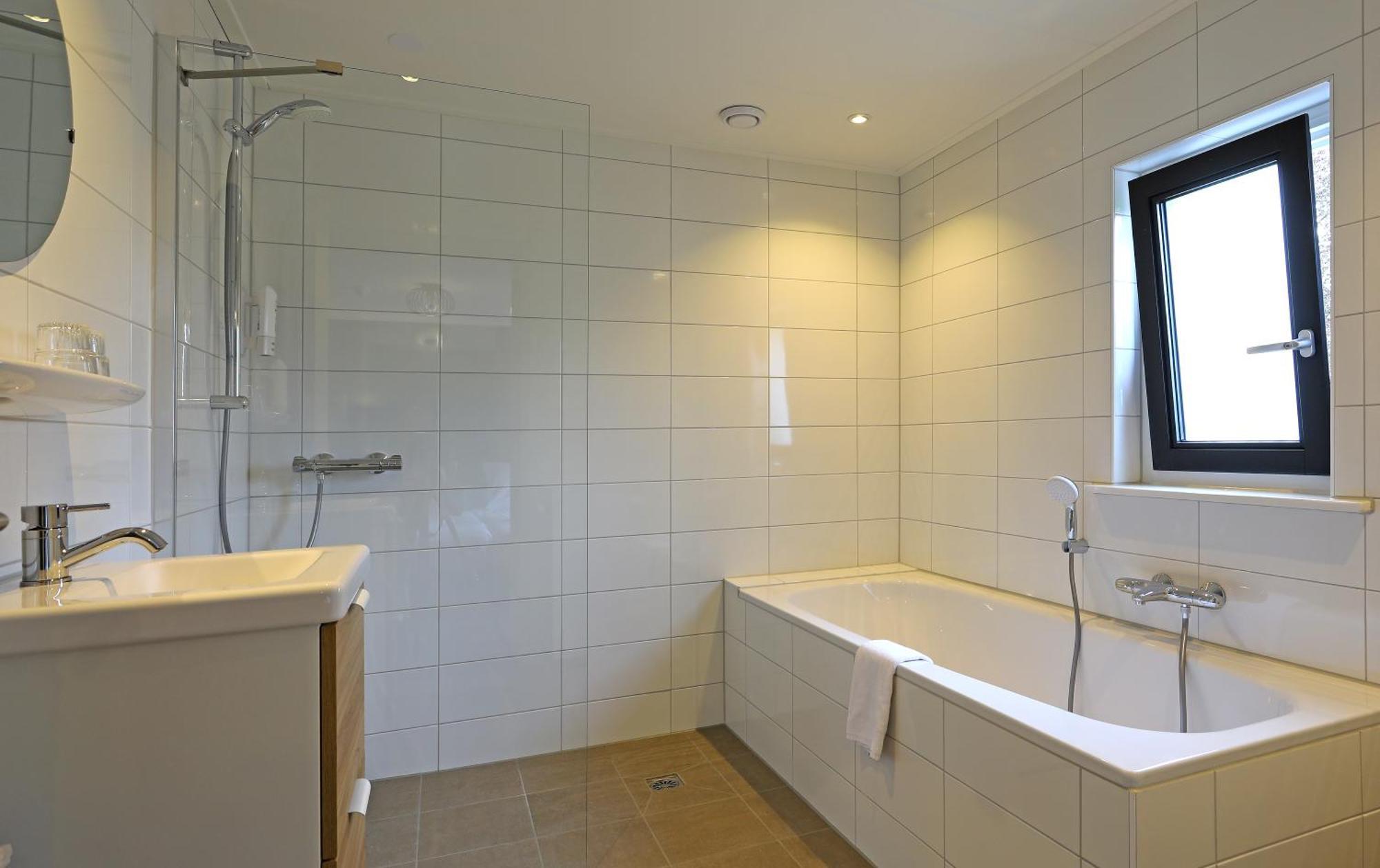 Hotel Bi-J Ons Lichtenvoorde Bagian luar foto